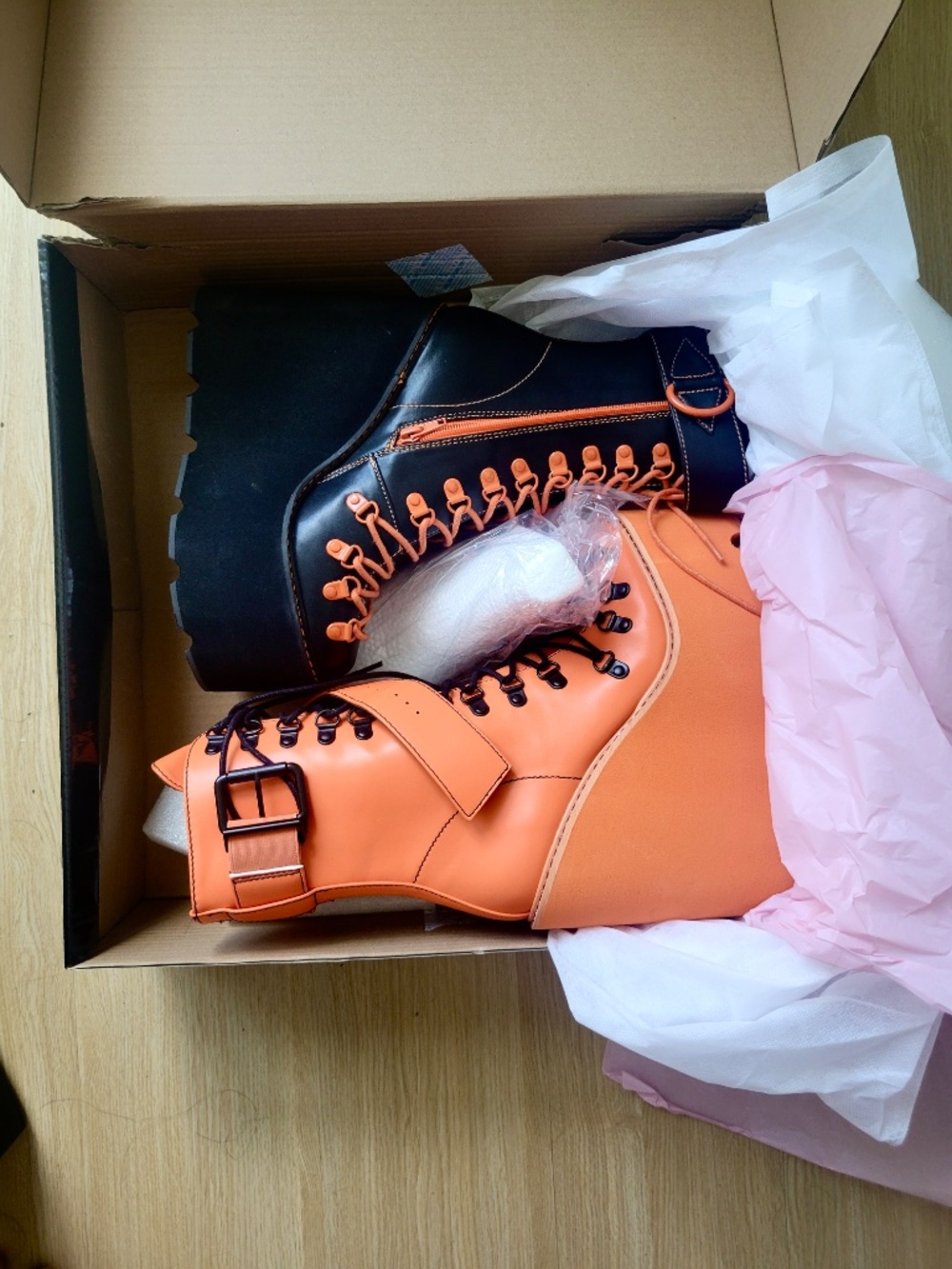 Color Me Haunted Traitor Boots Sz 8